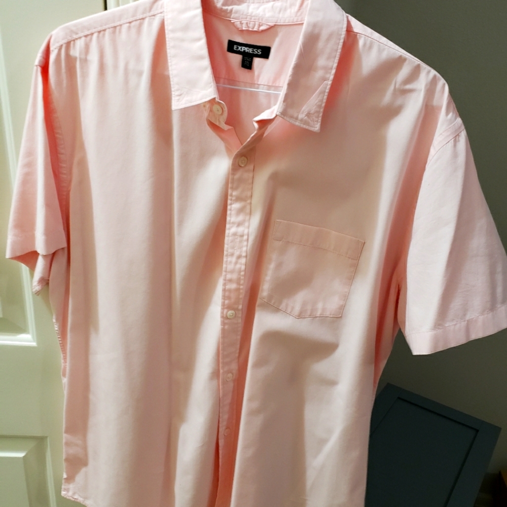 Express short sleeve shirt
